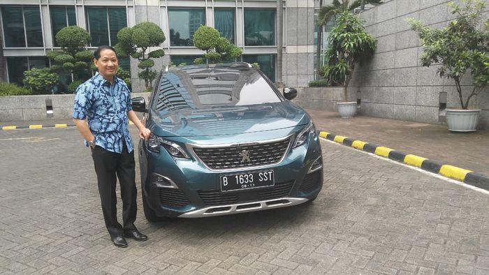 CEO Mandiri Utama Finance, Stanley Setia Atmadja penasaran dengan performa New Peugeot 5008