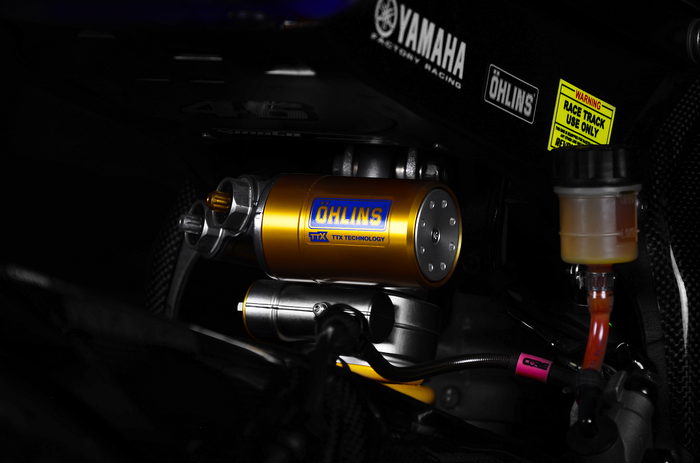 Suspensi belakang Ohlins di Yamaha R6