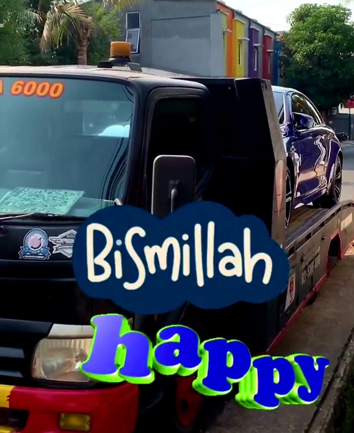 Hadiah kejutan BMW M4 Kartika Putri untuk sang suami tercinta