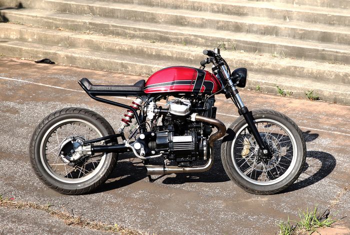 Kaki-kakinya yang istimewa