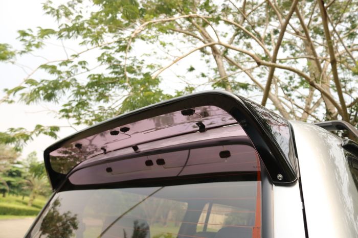 Rear deflecta yang langka