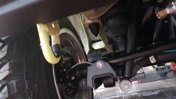 Kontruksi kaki-kaki Suzuki Jimny baru setelah pakai airsus