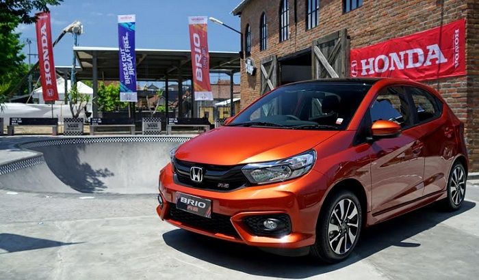 Honda Brio RS, Juli 2019 ini sementara pimpin pasar city car. 
