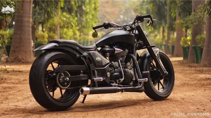 Pakai kelir hitam makin kelihatan garang