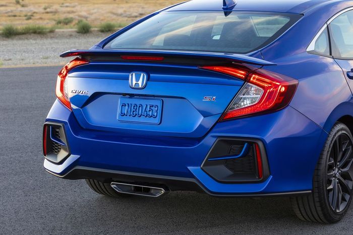 Honda Civic Si facelift tampak belakang