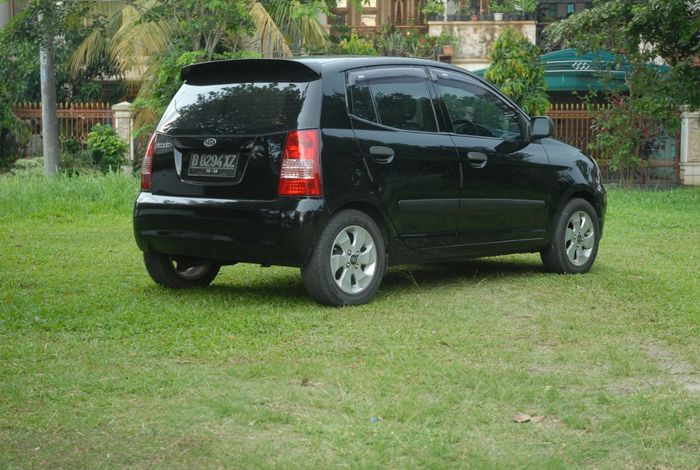 Kia Picanto Generasi Pertama