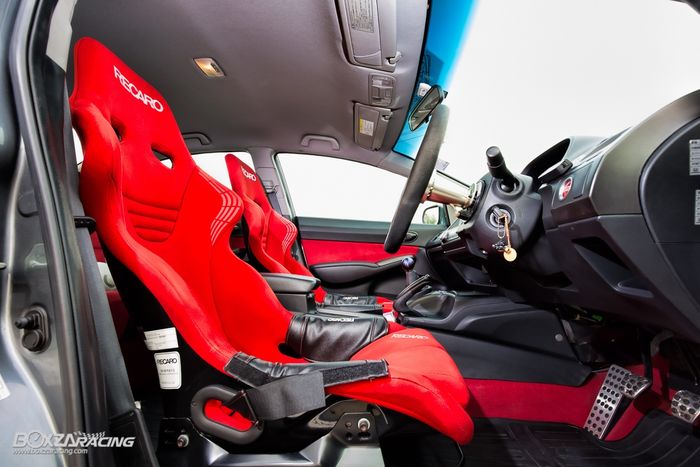 Tampilan kabin modifikasi simpel Honda Civic FD