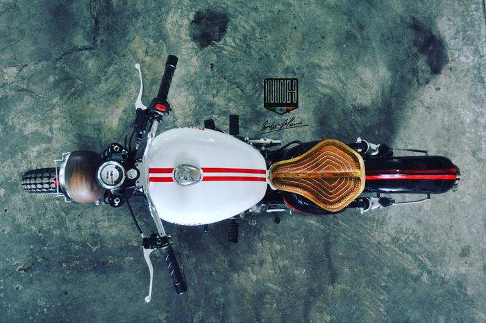 Joknya dibuat single seat khas bobber juga