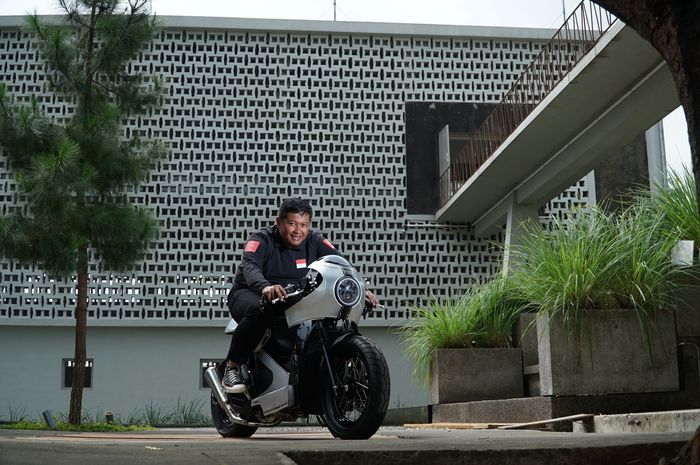 Fiqhi bersama Honda PCX hasil modifikasinya dari Honda Dream Ride Project (HDRP) 2019