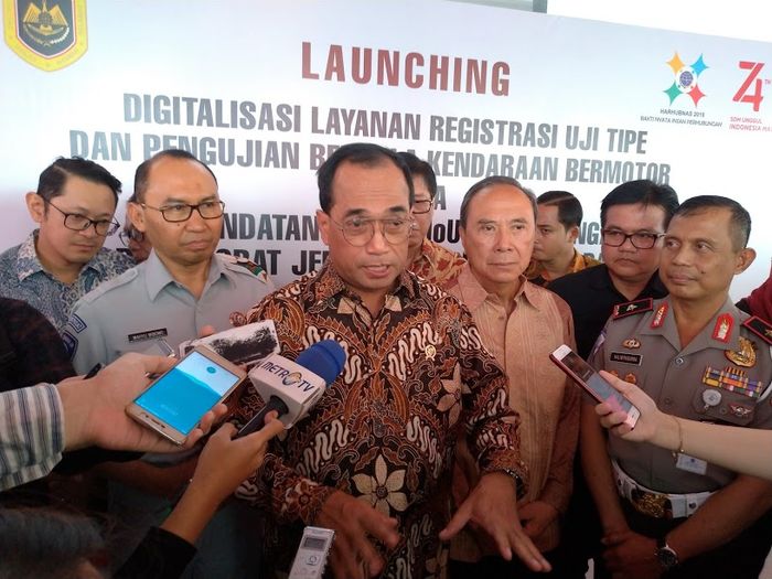 Menteri Perhubungan, Budi Karya Sumadi, menjelaskan manfaat langsung e-SRUT untuk masyarakat