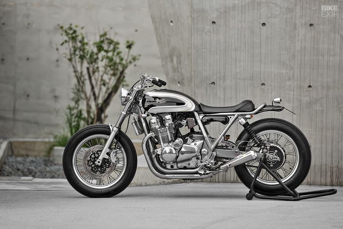 Hasilnya, Honda CB1100 ini benar-benar indah dan mempesona