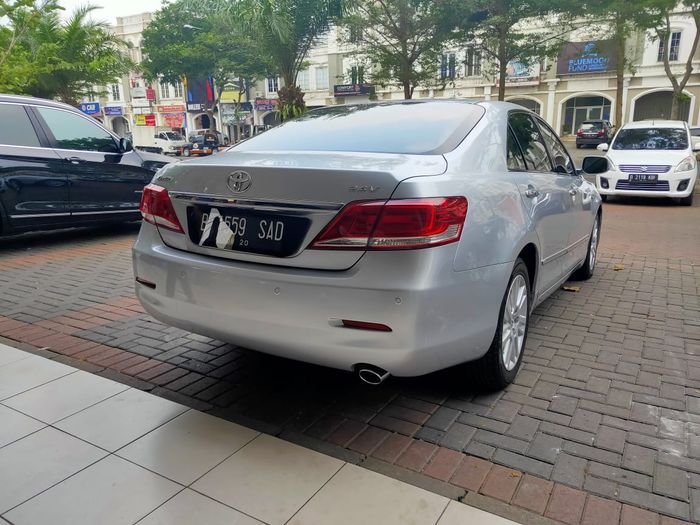 Toyota Camry 2.4 V tahun 2010