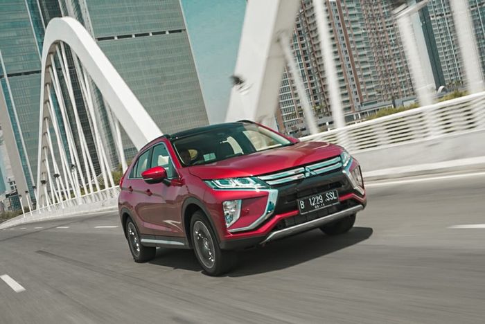 Adaptive cruise control, Mitsubishi Eclipse Cross sangat memanjakan pengemudi