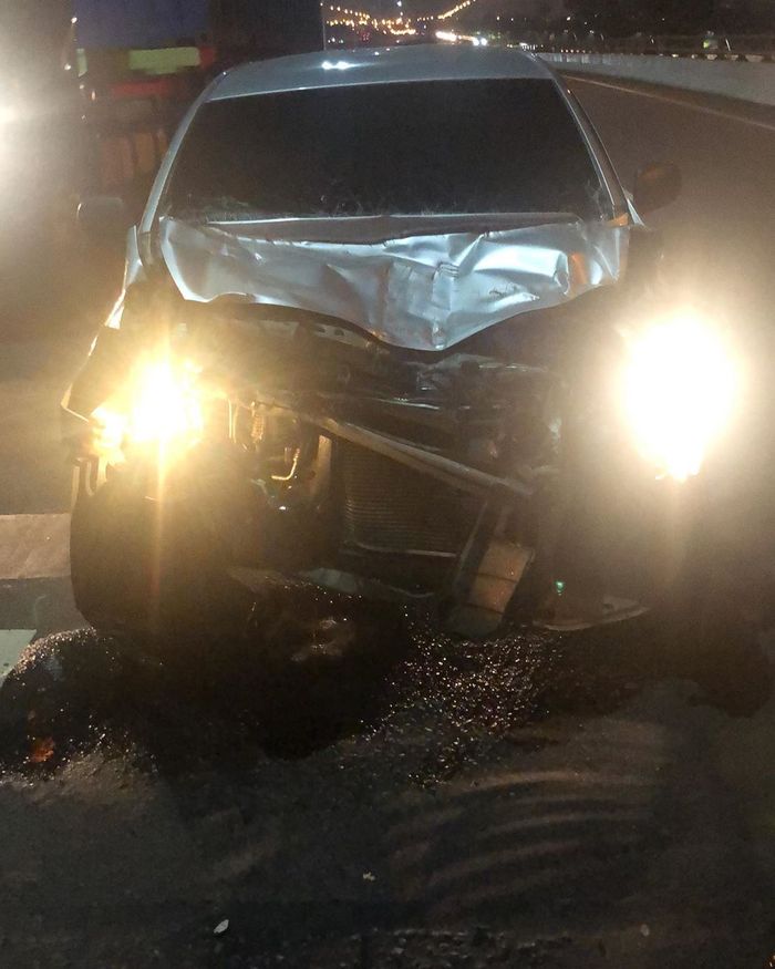 Kondisi mobil Ihsan Tarore pasca kecelakaan yang dialaminya
