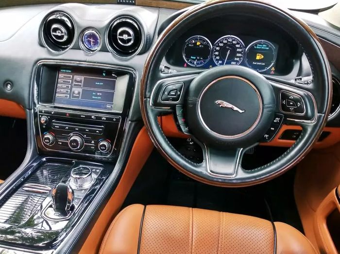 Interior Jaguar XJ-L