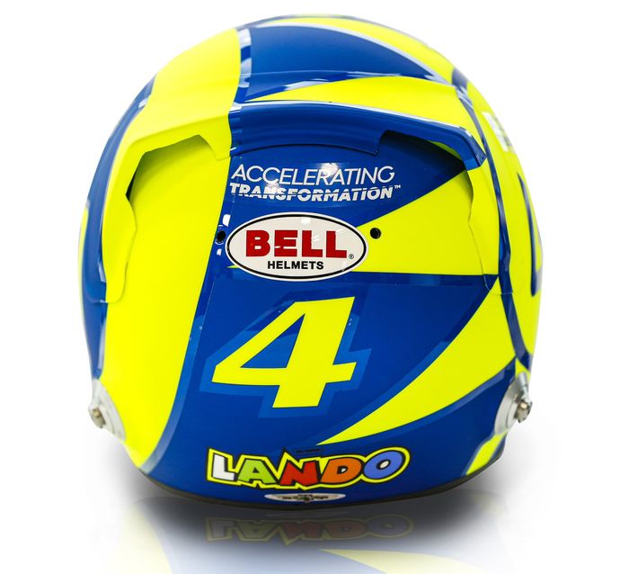 Helm Lando Norris memakai motif soleluna khas Valentino Rossi di F1 Italia
