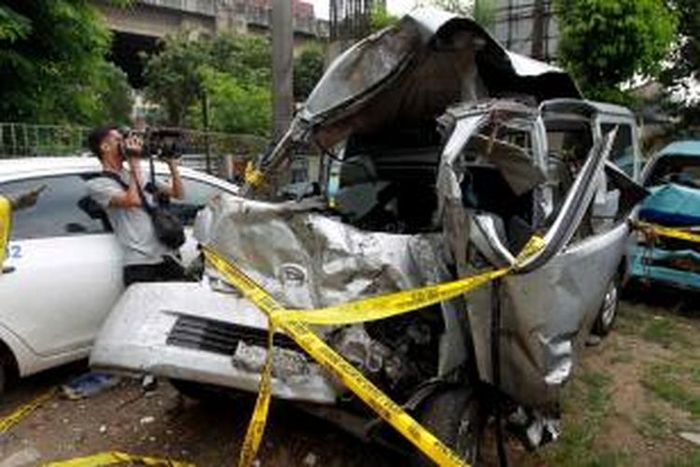 Daihatsu Granmax korban diseruduk Mitsubishi Lancer Evo EX yang dikemudikan Abdul Qadir Jaelani enam tahun lalu