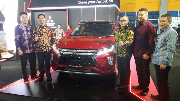 Mitsubishi Eclipse Cross di GIIAS Makassar