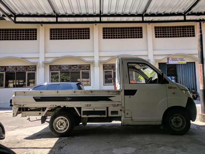 Esemka Bima 1.1, generasi pertama dari Esemka Bima