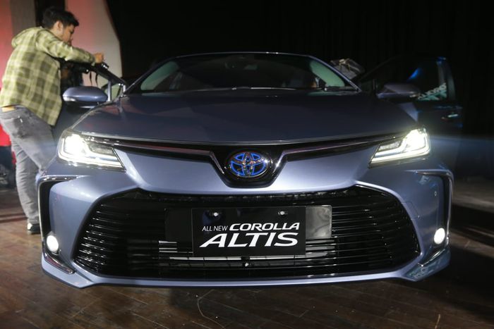 Toyota Corolla Altis Hybrid