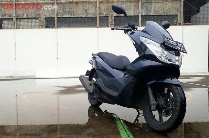 Honda PCX CBU Vietnam