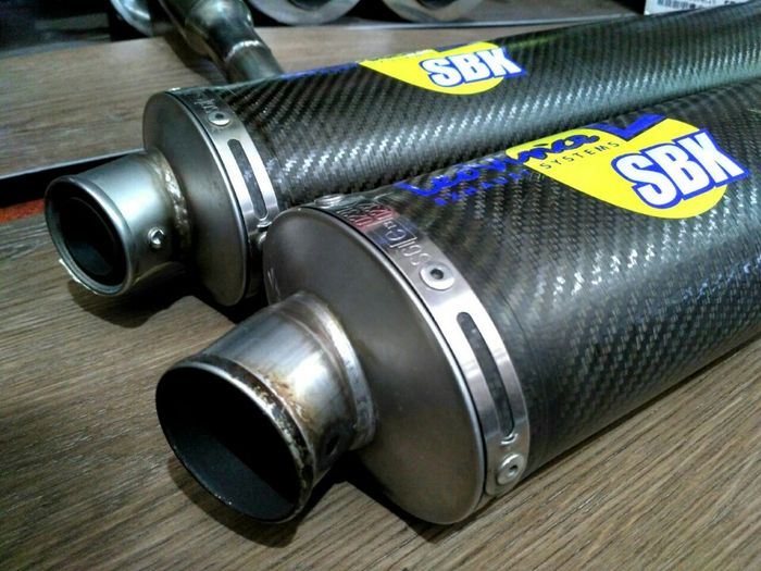 Knalpot carbon seken untuk Yamaha XMAX