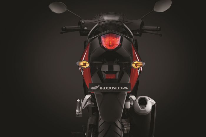 Sektor belakang Honda Supra GTR150 sekarang diberikan lampu sign yang terpisah