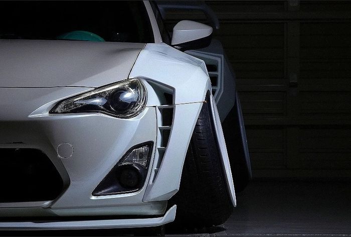 Tampilan samping modifikasi Toyota 86 jadi tampil gambot