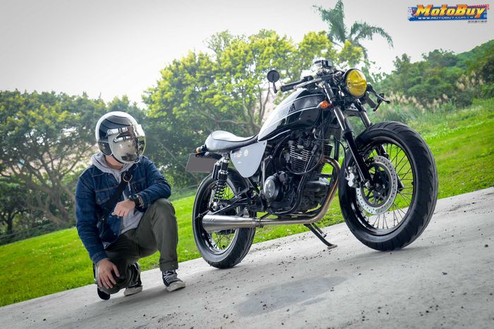 Penampilannya simpel tapi Yamaha SR150 ini tetap manis