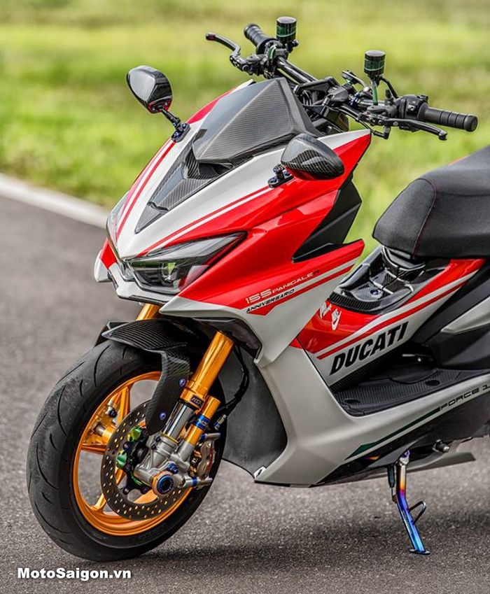 Garpu depan sudah pakai upside down dari Ohlins