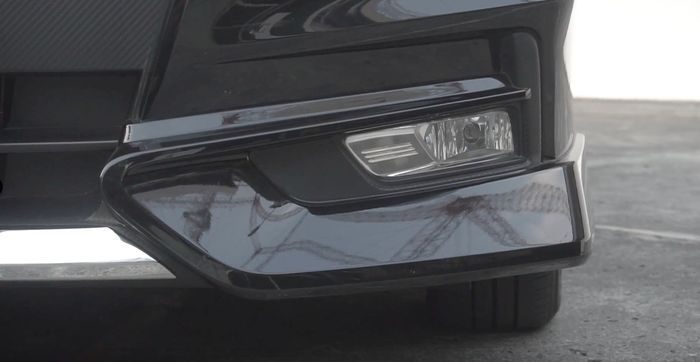 Spoiler Nissan Serena harganya Rp 4,7 jutaan sepasang