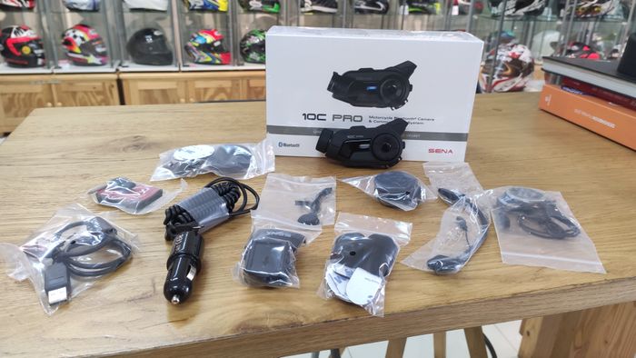 Kelengkapan SENA 10C PRO Video Camera QHD