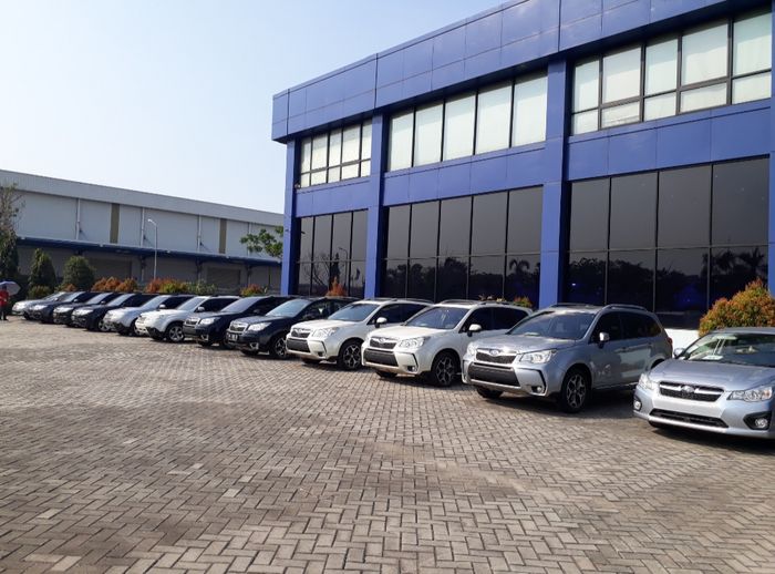 Varian mobil Subaru yang dilelang du tempat penimbunan Pabean Cikarang Dry Port