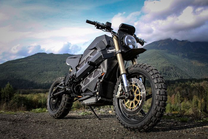 Tangki palsu berbentuk mengotak memberikan kesan kekar