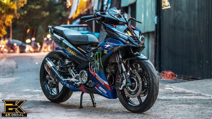 Modifikasi Yamaha MX King 150 sangar plus berlivery Monster Energy Yamaha MotoGP 