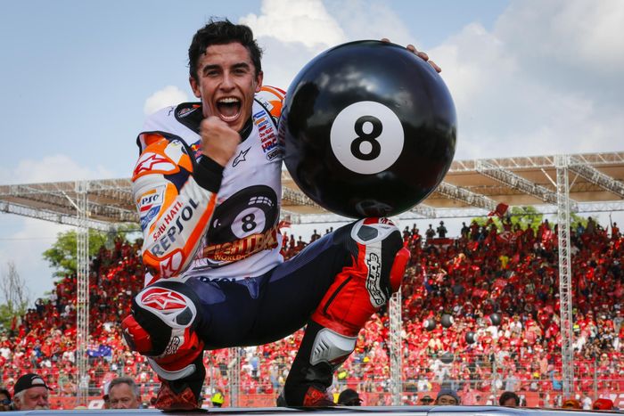 Marc Marquez selebrasi gelar juara dunia ke-8 di MotoGP Thailand 2019