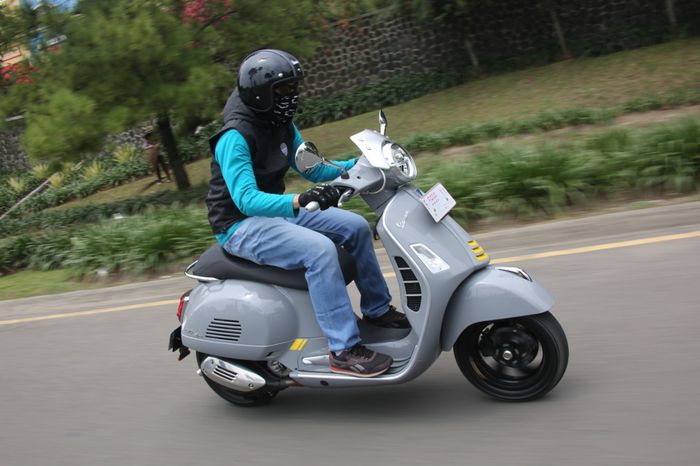 Vespa GTS Super Tech 300 pakai mesin baru