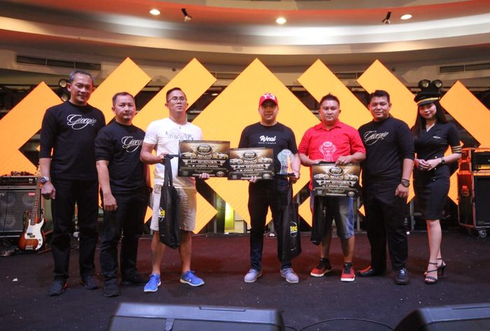 Para pemenang MBtech Awards Manado