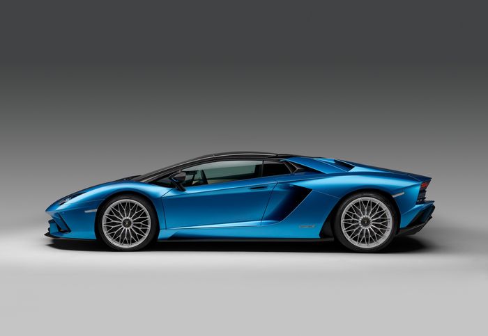 Lamborghini Aventador S