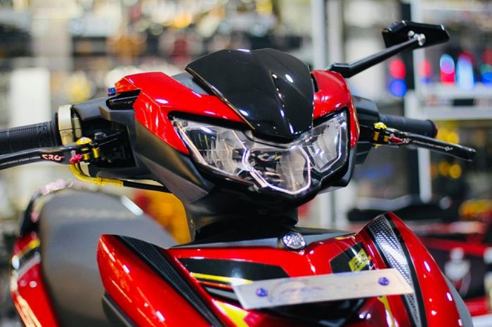 Bagian kepala ada gas spontan Domino dan master rem CRG