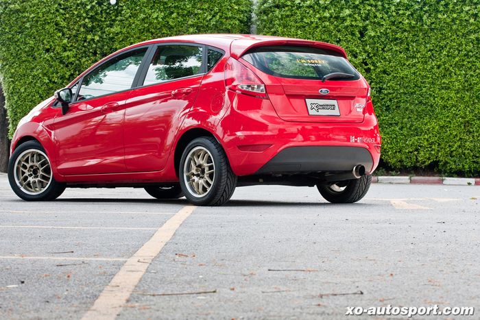 Tampilan belakang masih tampak standart