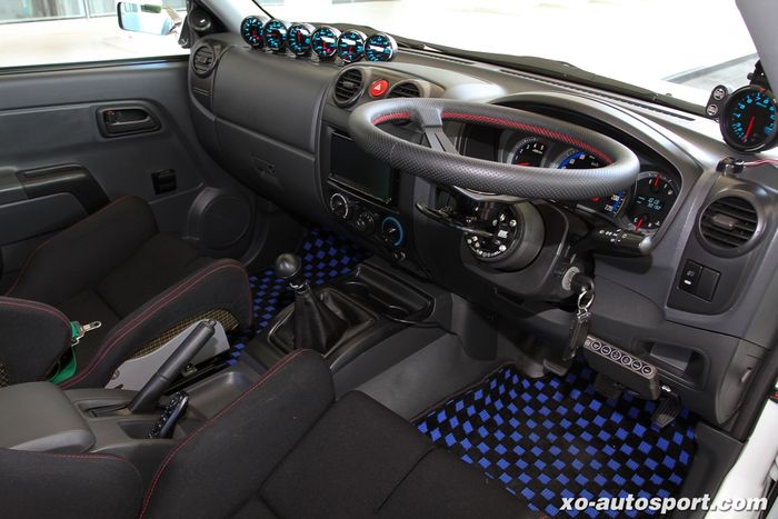 Tampilan kabin modifikasi Isuzu D-Max