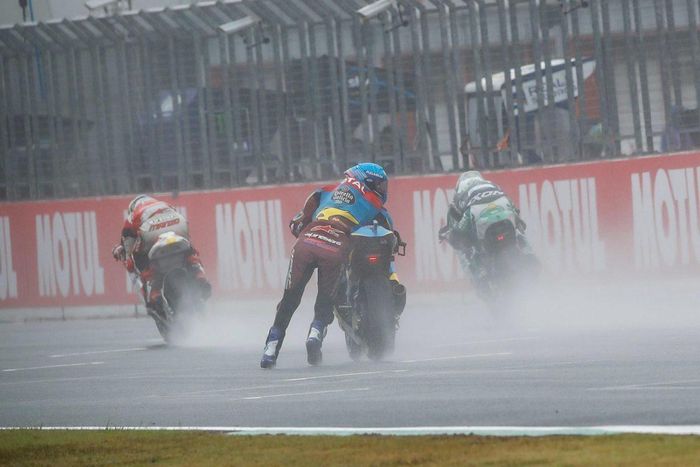 Aksi penyelamatan Alex Marquez di FP3 Moto2 Jepang 2019