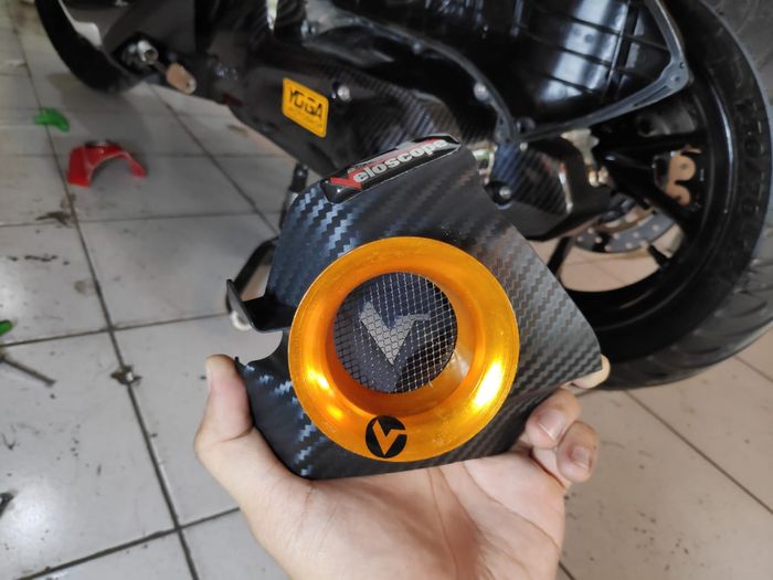 Veloscope versi baru, mika regulator berbentuk logo 'V'