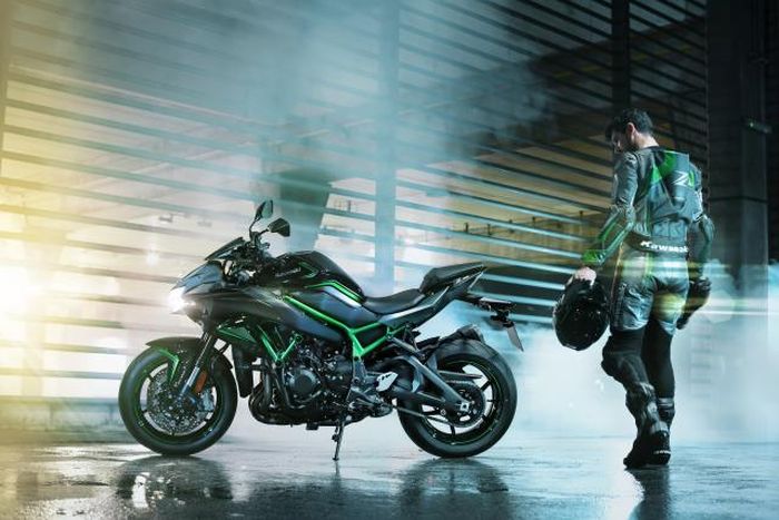 Kawasaki Z H2 diyakini Motorplus-online jadi motor naked tercepat di dunia