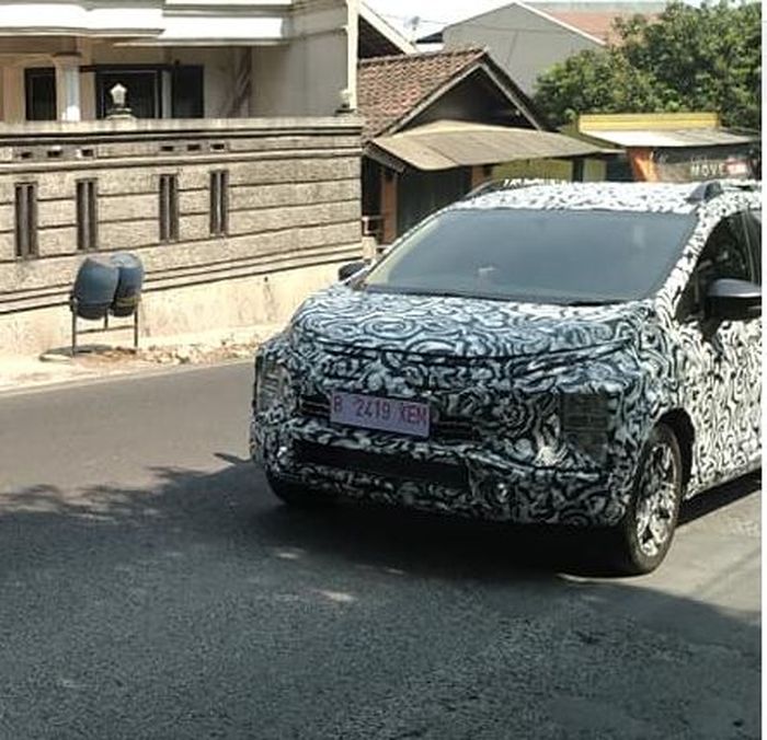 Wujud yang diduga Mitsubishi Xpander crossover 