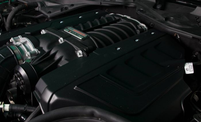 Mesin dilengkapi dengan supercharger