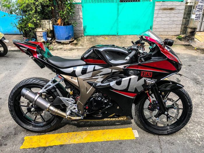 Istimewa banget kan tampilan Suzuki GSX-R150 ini