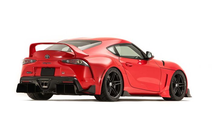 Tampilan belakang Toyota Supra Heritage Edition