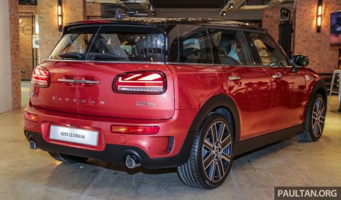 Bagian belakang F54 MINI Clubman facelift / Cooper S